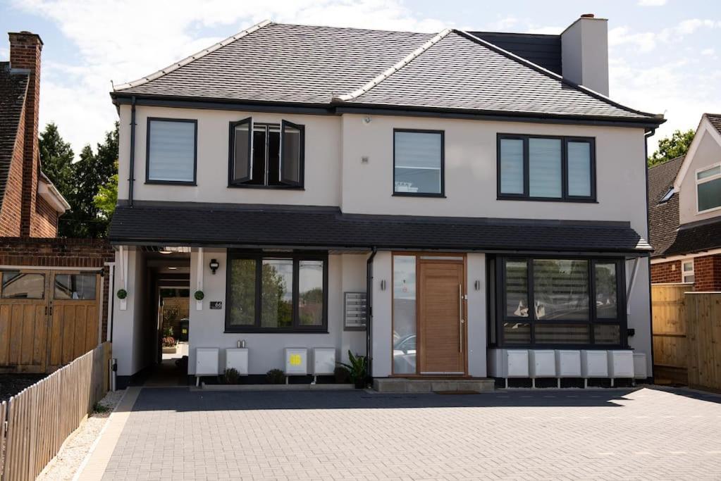 Walnut Luxurious 2-Bedroom With Ensuite - Parking, Netflix, Wifi - Close To Oxford, Bicester & Blenheim Palace كيدلينغتون المظهر الخارجي الصورة