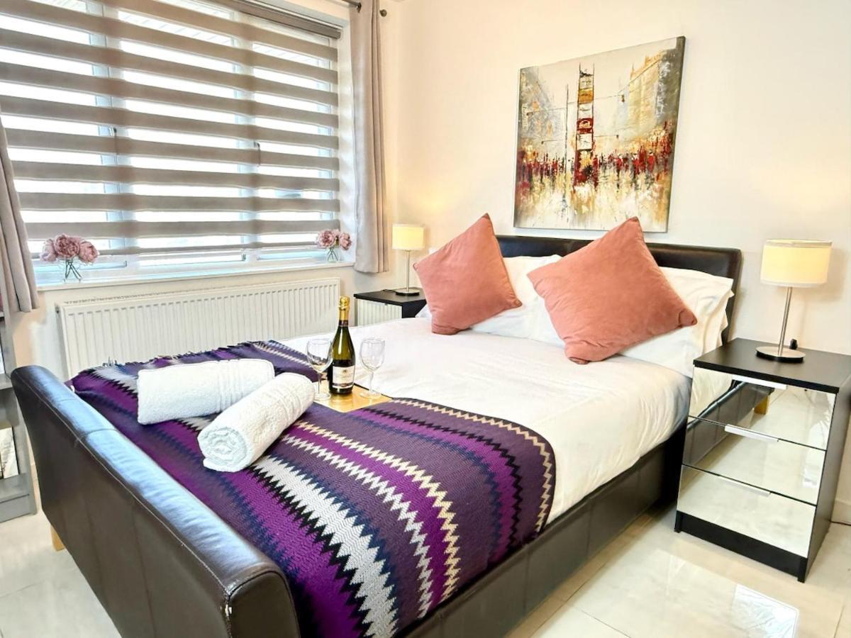 Walnut Luxurious 2-Bedroom With Ensuite - Parking, Netflix, Wifi - Close To Oxford, Bicester & Blenheim Palace كيدلينغتون المظهر الخارجي الصورة